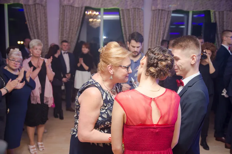 Studniówka ZS nr 1 zobacz zdjęcia i wideo