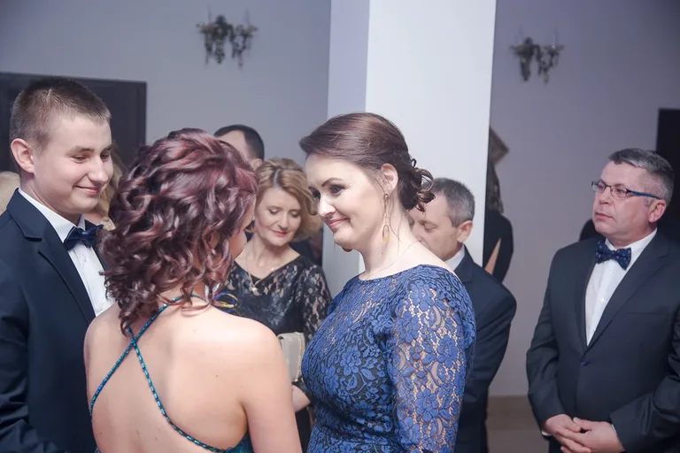 Studniówka ZS nr 1 zobacz zdjęcia i wideo