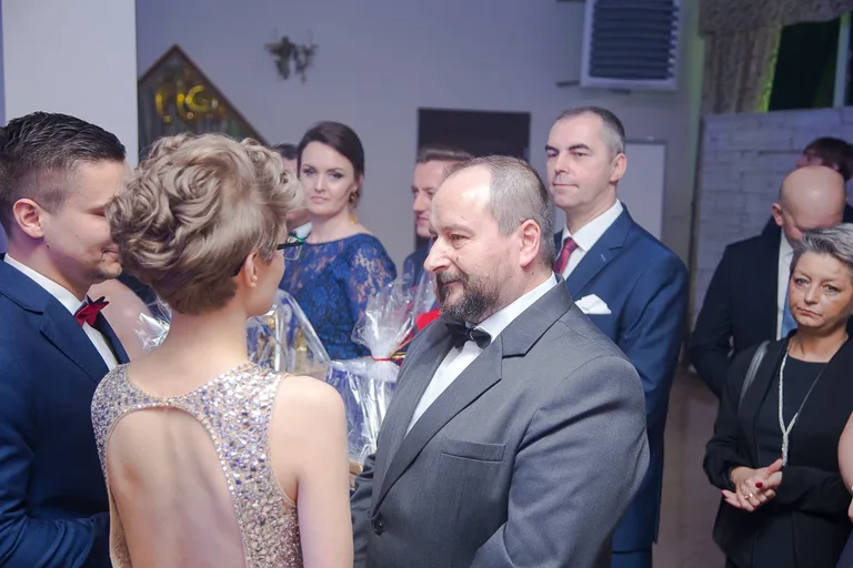 Studniówka ZS nr 1 zobacz zdjęcia i wideo