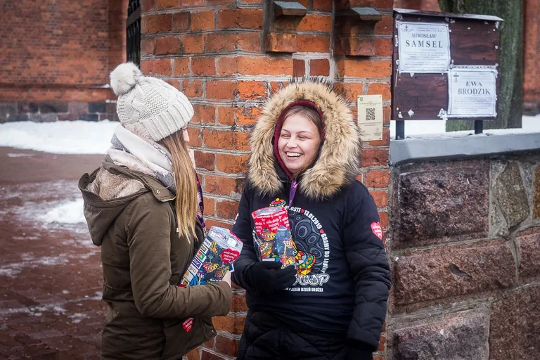 WOŚP zbiera również w Ostrowi Mazowieckiej (zdjęcia)
