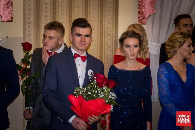 Studniówka ZS CKR w Starym Lubiejewie (zdjęcia, wideo)