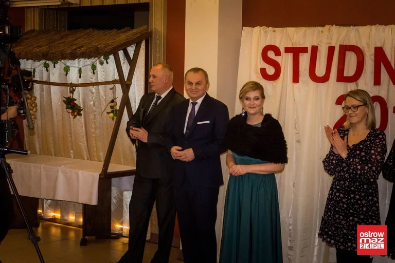 Studniówka ZS CKR w Starym Lubiejewie (zdjęcia, wideo)