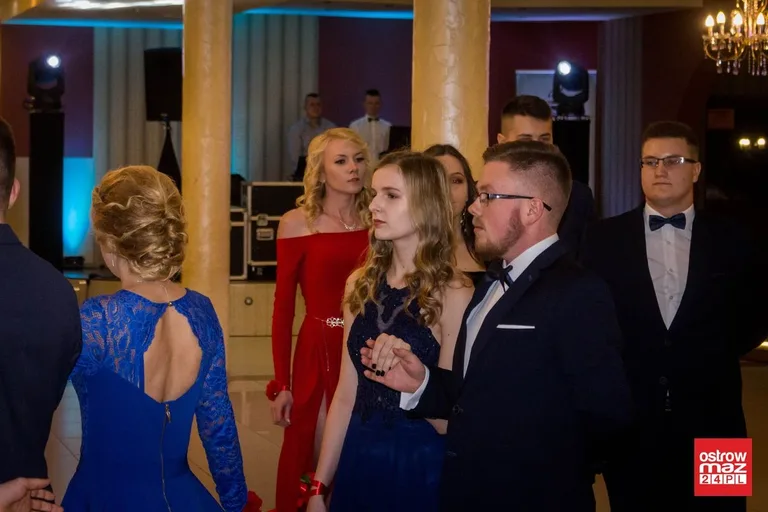 Studniówka ZS CKR w Starym Lubiejewie (zdjęcia, wideo)
