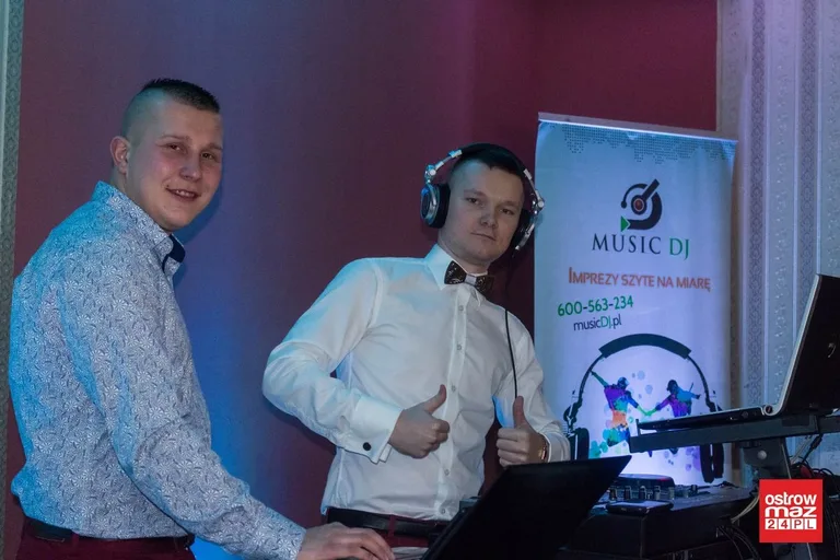 Studniówka ZS CKR w Starym Lubiejewie (zdjęcia, wideo)