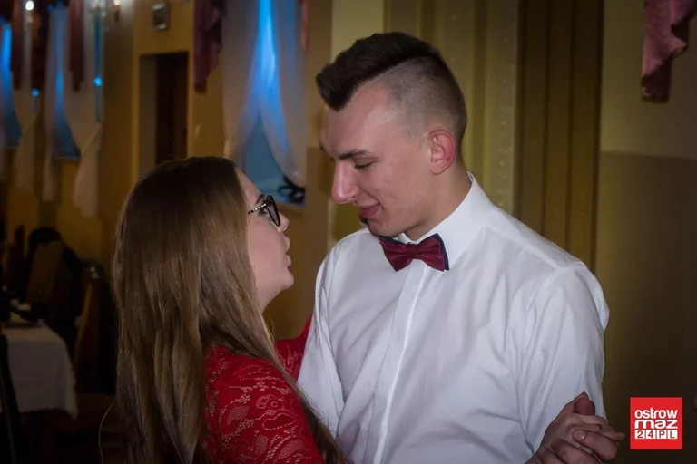 Studniówka ZS CKR w Starym Lubiejewie (zdjęcia, wideo)