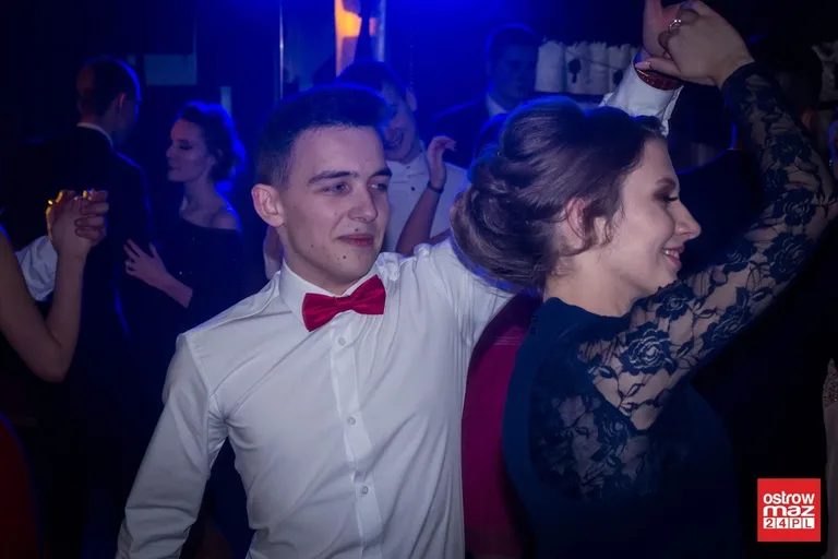 Studniówka ZS CKR w Starym Lubiejewie (zdjęcia, wideo)