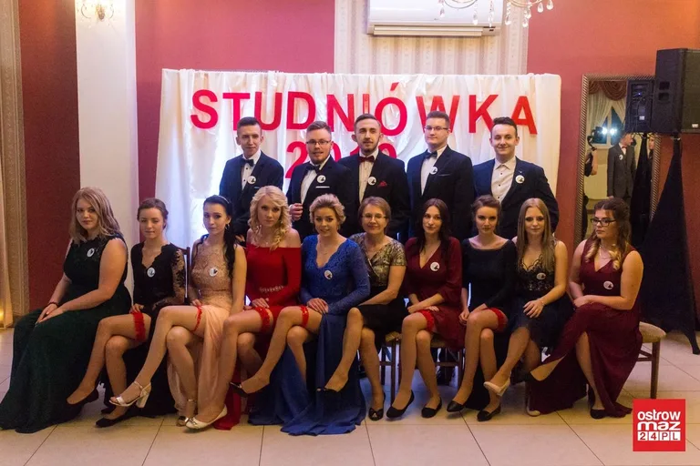 Studniówka ZS CKR w Starym Lubiejewie (zdjęcia, wideo)