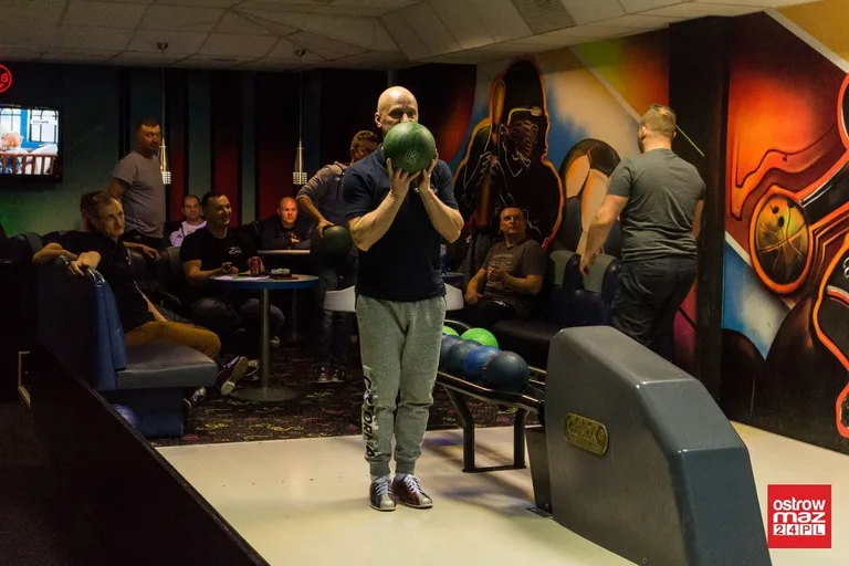 Qumple niepokonani w drużynowej lidze bowlingowej (zdjęcia, wideo)