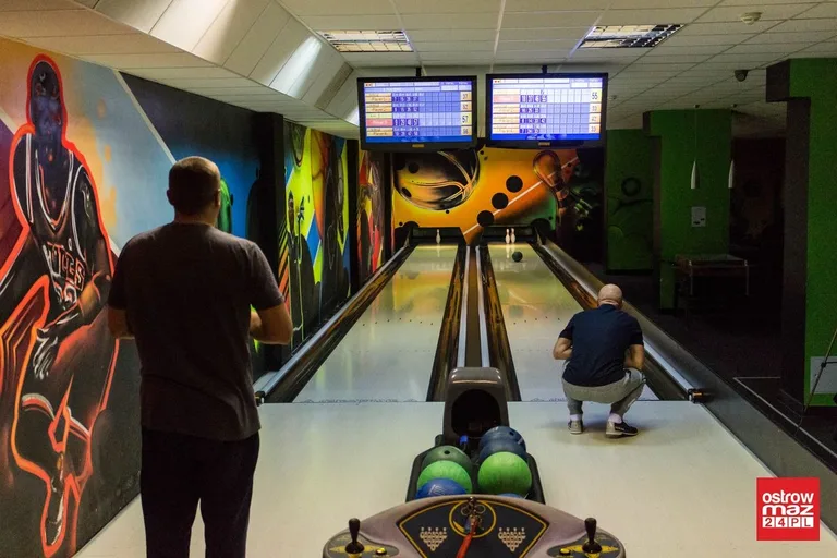 Qumple niepokonani w drużynowej lidze bowlingowej (zdjęcia, wideo)