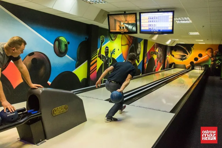 Qumple niepokonani w drużynowej lidze bowlingowej (zdjęcia, wideo)