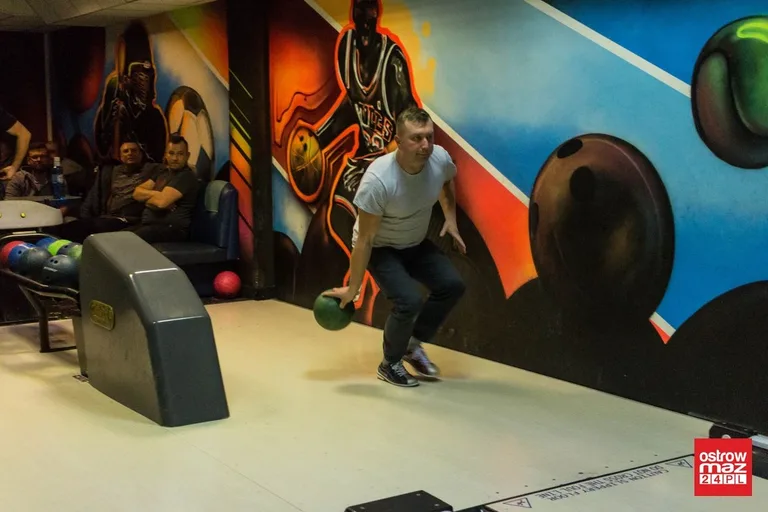 Qumple niepokonani w drużynowej lidze bowlingowej (zdjęcia, wideo)