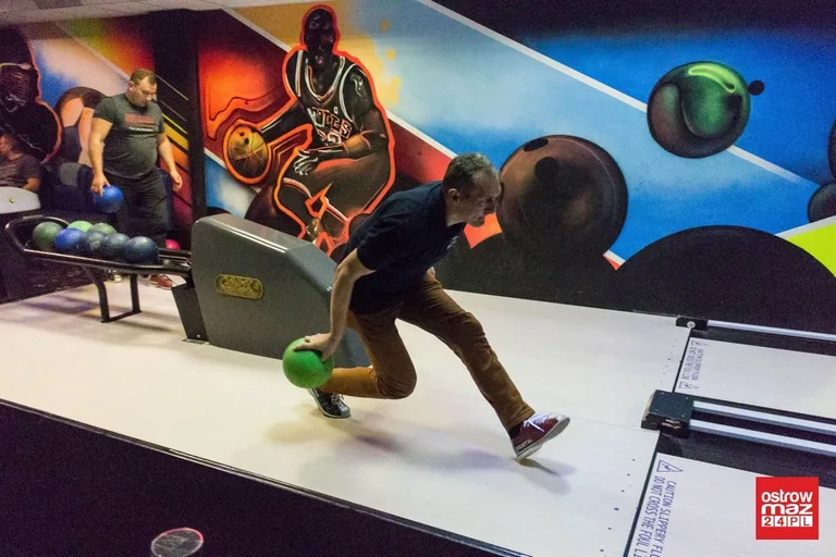 Qumple niepokonani w drużynowej lidze bowlingowej (zdjęcia, wideo)