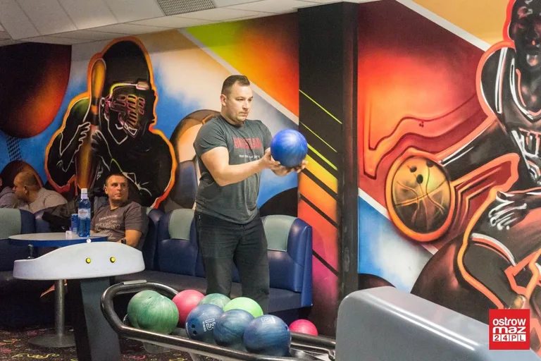 Qumple niepokonani w drużynowej lidze bowlingowej (zdjęcia, wideo)