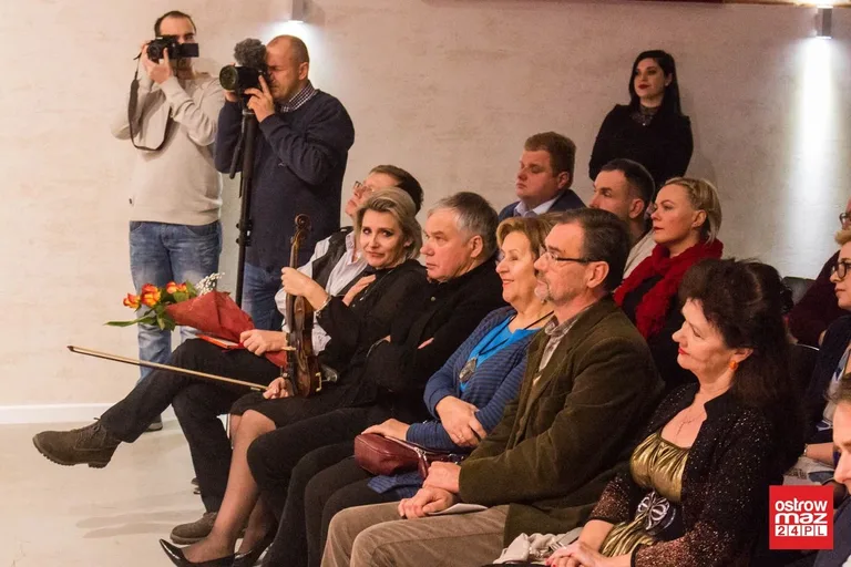 Wystawa malarstwa Stanisława Baja w Jatkach (zdjęcia, wideo)