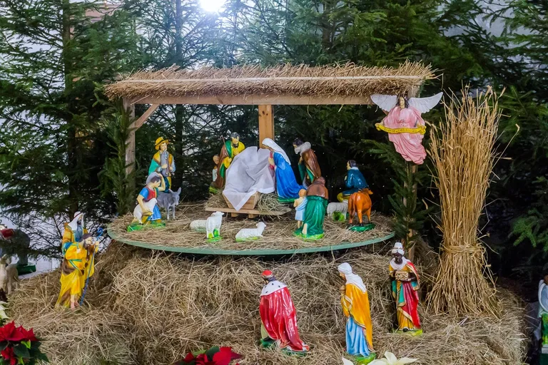 Zobacz szopki bożonarodzeniowe w ostrowskich kościołach (zdjęcia)