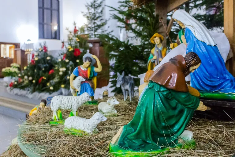 Zobacz szopki bożonarodzeniowe w ostrowskich kościołach (zdjęcia)