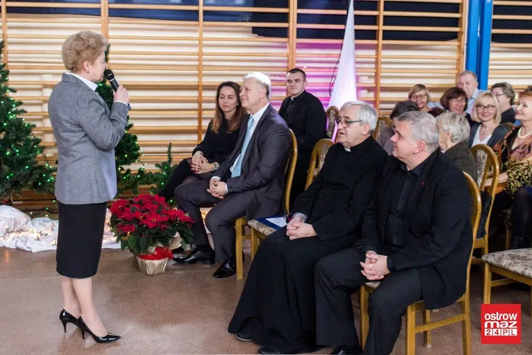 Nauczyciele uczniom. Jasełka w "Ekonomiku" (zdjęcia, wideo)
