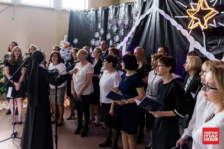 Nauczyciele uczniom. Jasełka w "Ekonomiku" (zdjęcia, wideo)