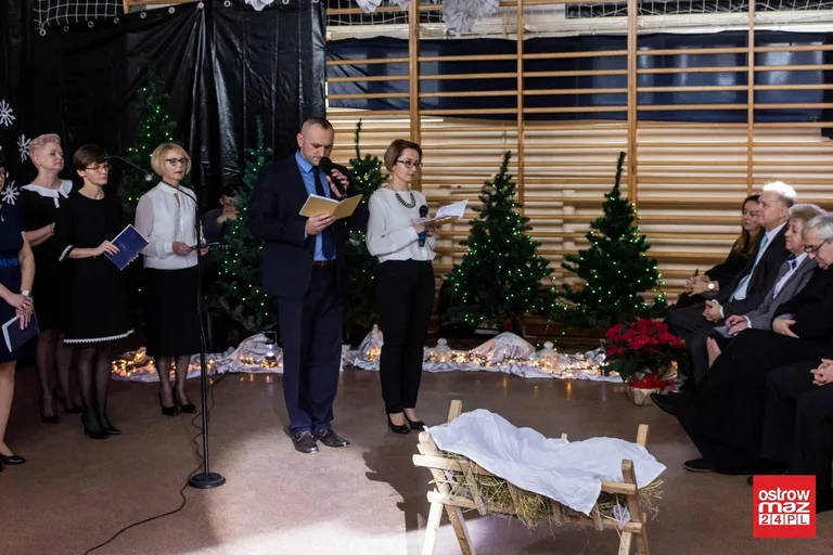 Nauczyciele uczniom. Jasełka w "Ekonomiku" (zdjęcia, wideo)