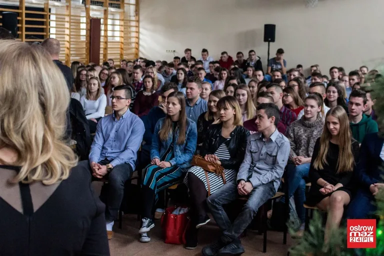 Nauczyciele uczniom. Jasełka w "Ekonomiku" (zdjęcia, wideo)