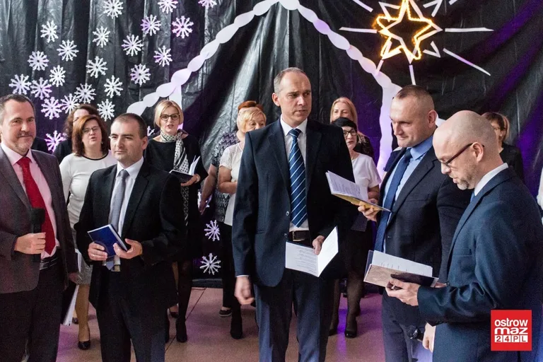Nauczyciele uczniom. Jasełka w "Ekonomiku" (zdjęcia, wideo)