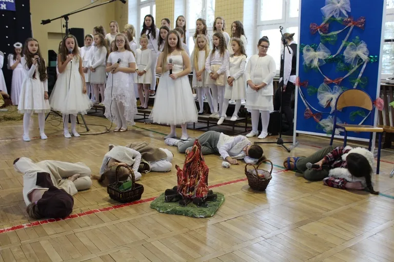Jasełka w "jedynce" (zdjęcia)