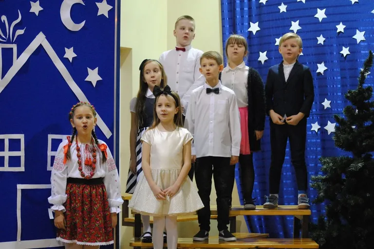Bożonarodzeniowe jasełka w ostrowskiej "dwójce" (zdjęcia)