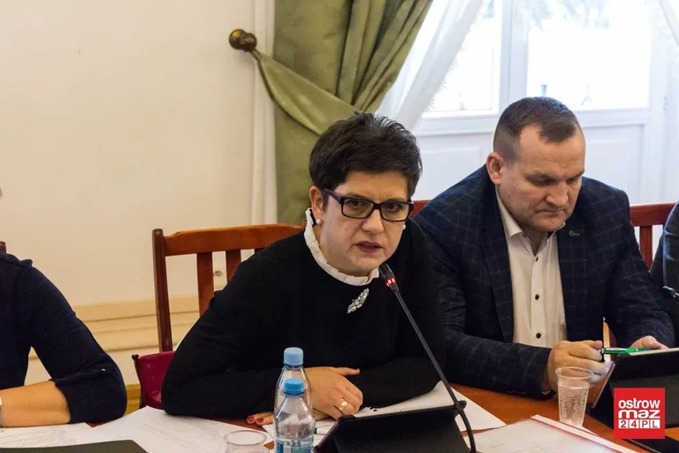 W czasie ciszy nocnej alkoholu nie kupisz (zdjęcia)