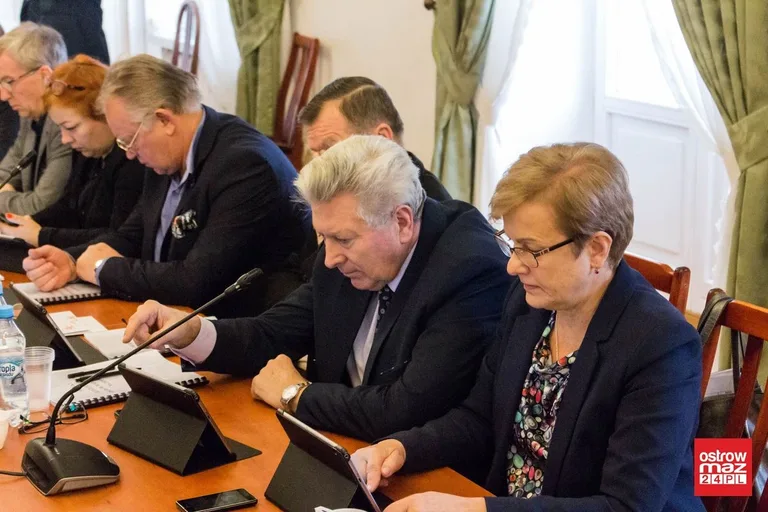 W czasie ciszy nocnej alkoholu nie kupisz (zdjęcia)