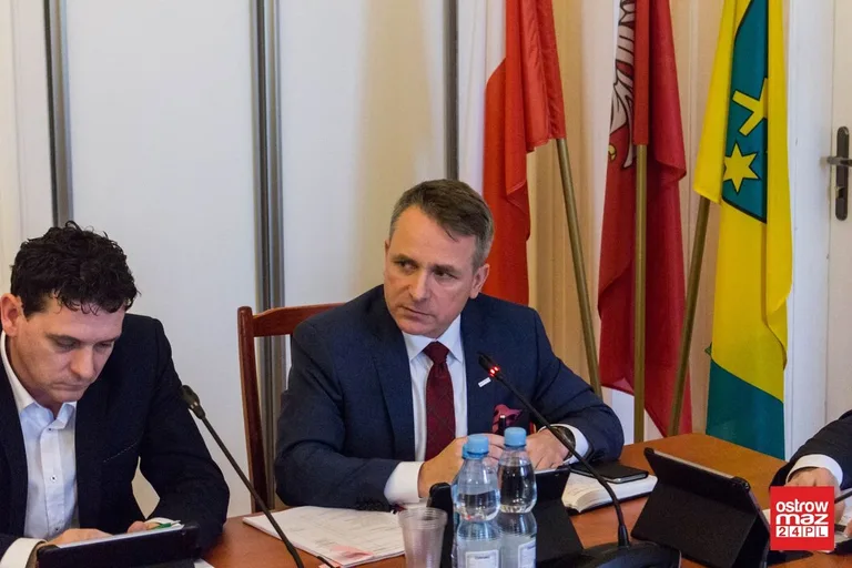 W czasie ciszy nocnej alkoholu nie kupisz (zdjęcia)