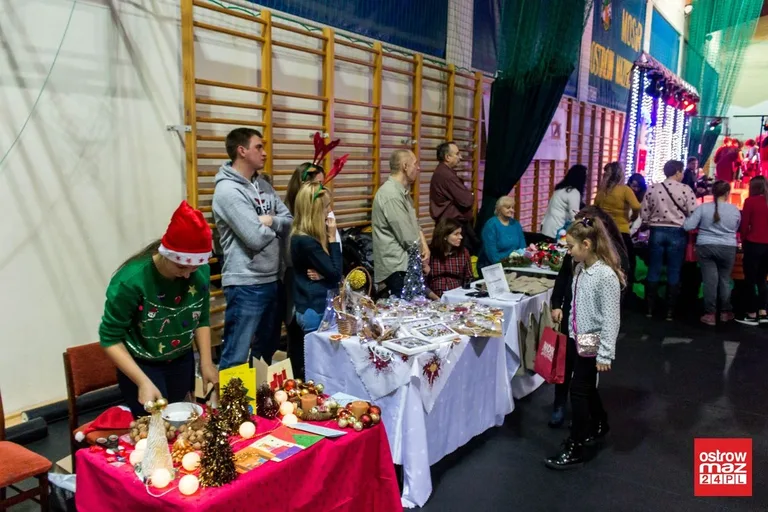 Jarmark świąteczny w Ostrowi Mazowieckiej (zdjęcia)