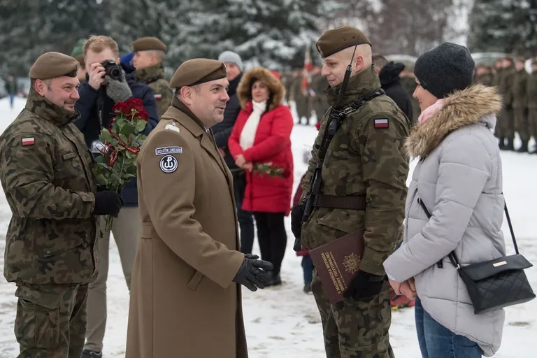 Ośmiu mieszkańców powiatu ostrowskiego terytorialsami (zdjęcia)