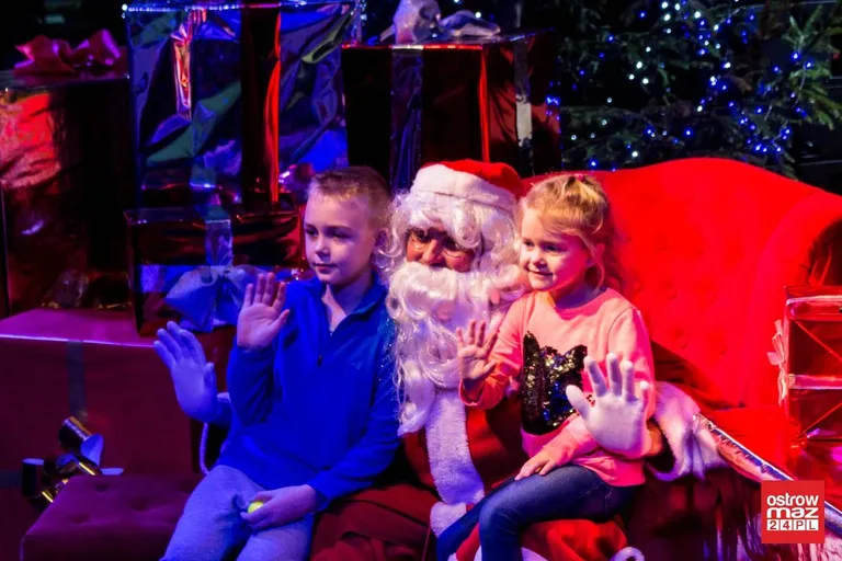 Spotkanie z Mikołajem w Ostrowi Mazowieckiej (zdjęcia, wideo)