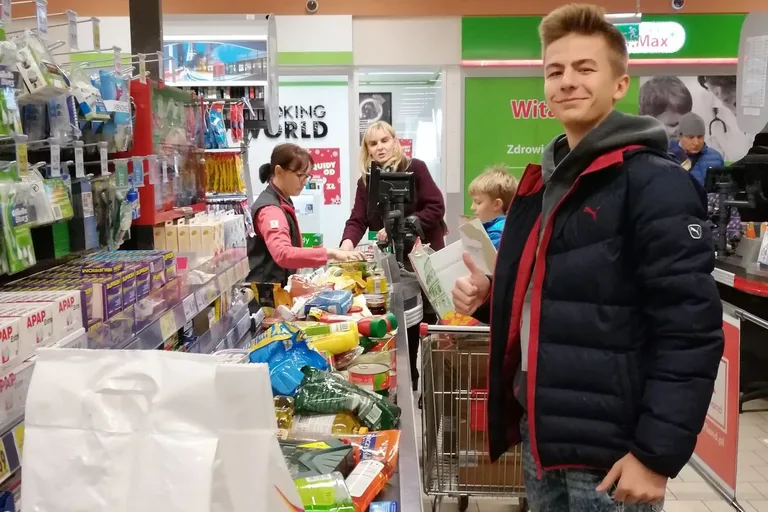 "Ekonomik" pomagał potrzebującym (zdjęcia)