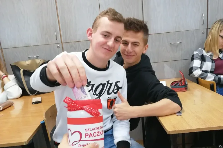 "Ekonomik" pomagał potrzebującym (zdjęcia)