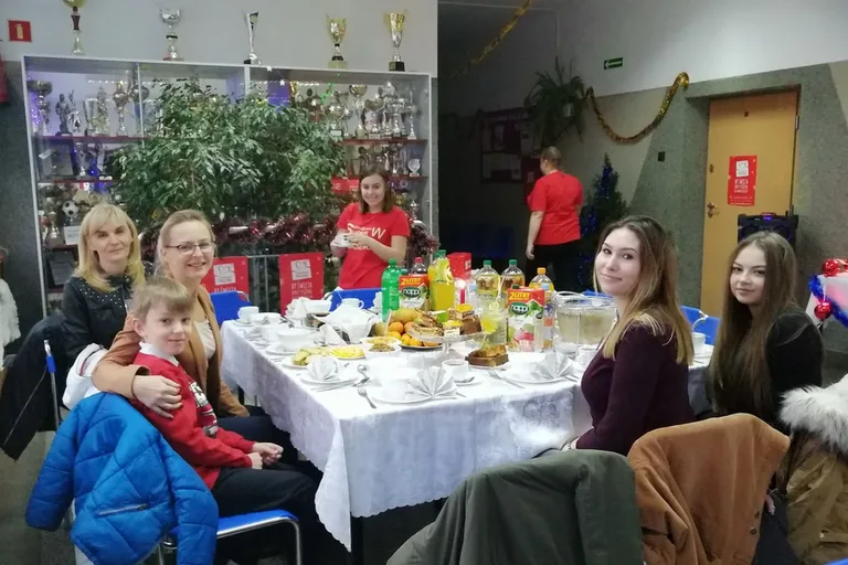 "Ekonomik" pomagał potrzebującym (zdjęcia)