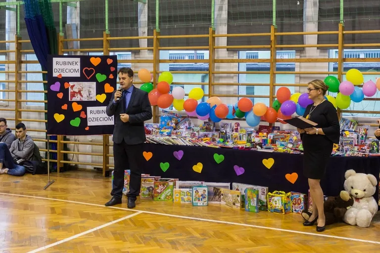 Pokazali, że mają wielkie serca (zdjęcia, wideo)