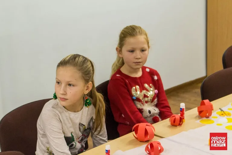 Świąteczne warsztaty plastyczne w MDK (zdjęcia, wideo)