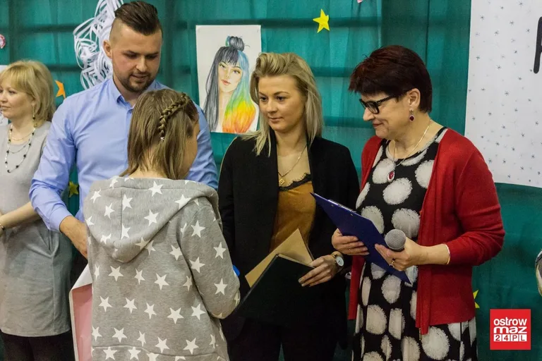 "Broadway Show". Konkurs fryzjerstwa artystycznego (zdjęcia, wideo)