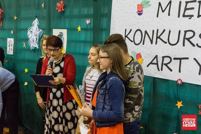 "Broadway Show". Konkurs fryzjerstwa artystycznego (zdjęcia, wideo)