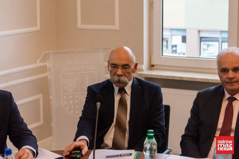 W powiecie wybrano składy komisji stałych rady (zdjęcia, wideo)