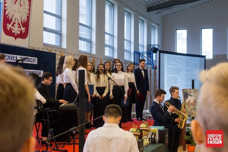Podsumowano powiatowy konkurs wiedzy o marszałku Piłsudskim (zdjęcia)