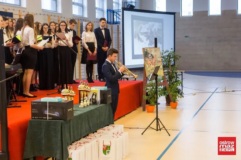 Podsumowano powiatowy konkurs wiedzy o marszałku Piłsudskim (zdjęcia)