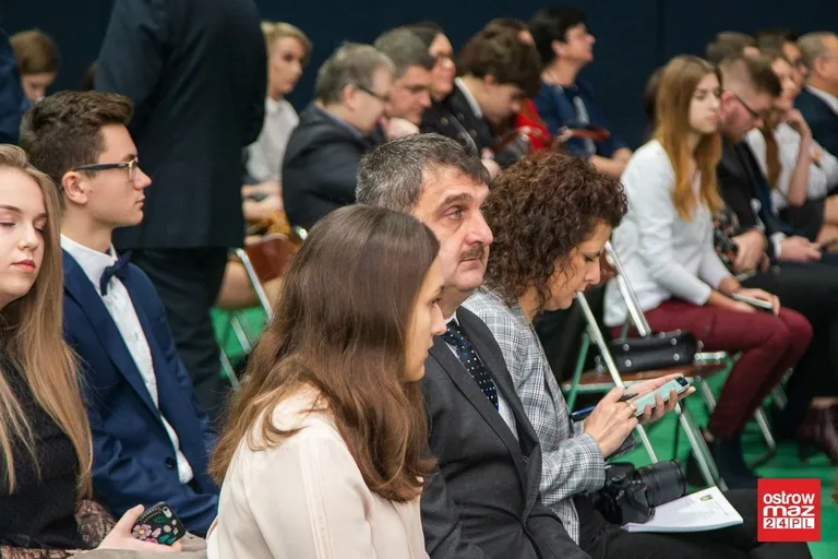 Doroczne stypendia Prezesa Rady Ministrów wręczone (zdjęcia, wideo)