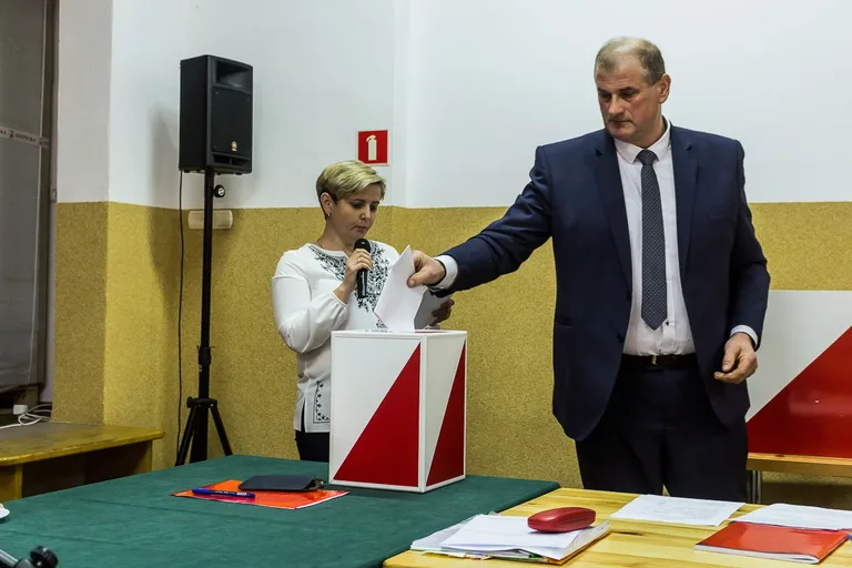 Inauguracyjna sesja rady gminy Nur (zdjęcia)