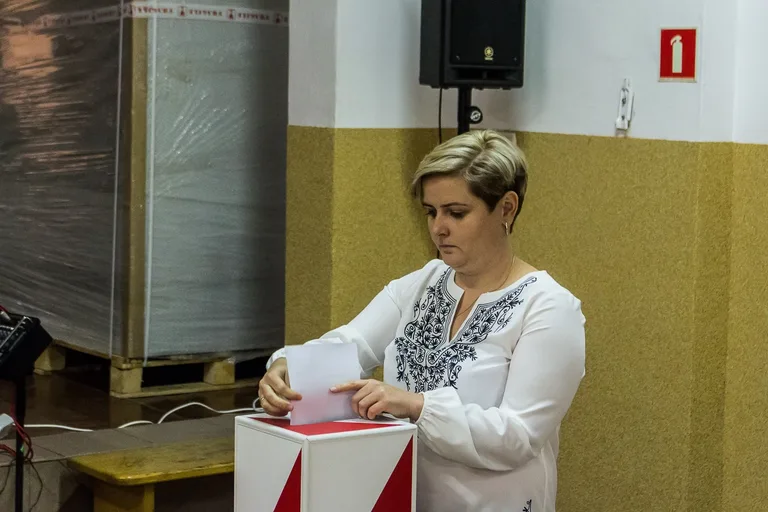 Inauguracyjna sesja rady gminy Nur (zdjęcia)