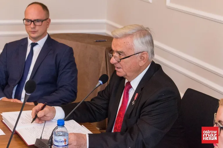 Obradował nowy skład samorządu powiatu (zdjęcia, wideo)