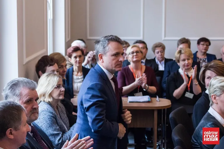 Obradował nowy skład samorządu powiatu (zdjęcia, wideo)