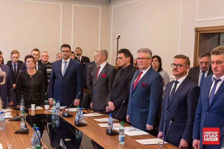 Obradował nowy skład samorządu powiatu (zdjęcia, wideo)