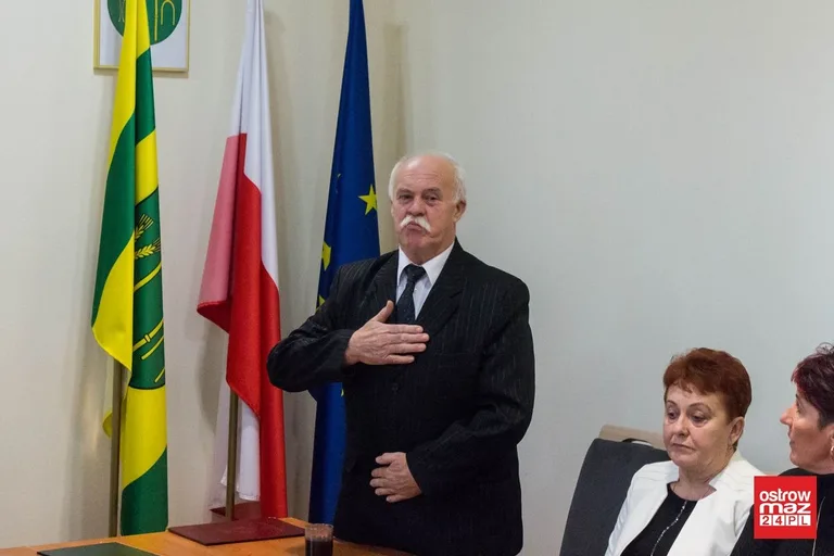 Pierwsza sesja nowej kadencji samorządu w Starym Lubotyniu (zdjęcia, wideo)